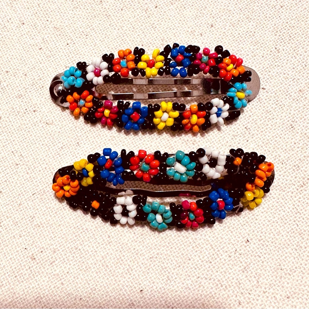 Boutique | Hair Barrettes | Daisy Beaded Barrettes III